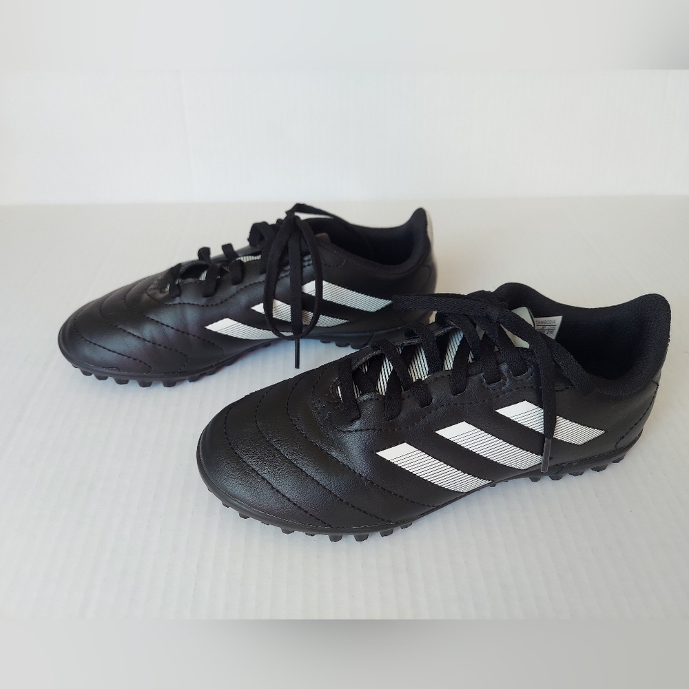 Adidas Soccer Cleats, Size 2.5 Youth, Black/ White Stripes, Unisex, VGUC! - Picture 2 of 8